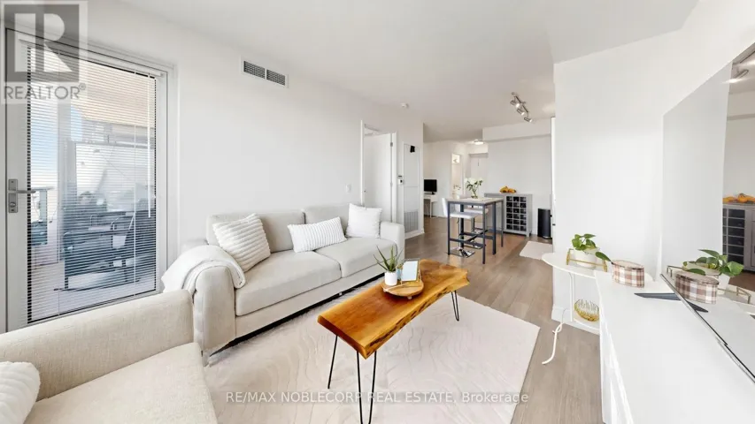 2010 - 20 THOMAS RILEY ROAD, Toronto (Islington-City Centre West), Ontario M9B1B5