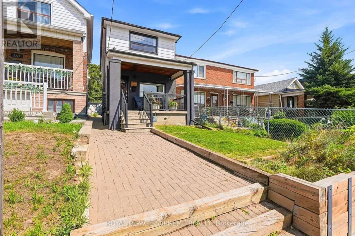 395 MCROBERTS AVENUE, Toronto (Caledonia-Fairbank), Ontario M6E4R1