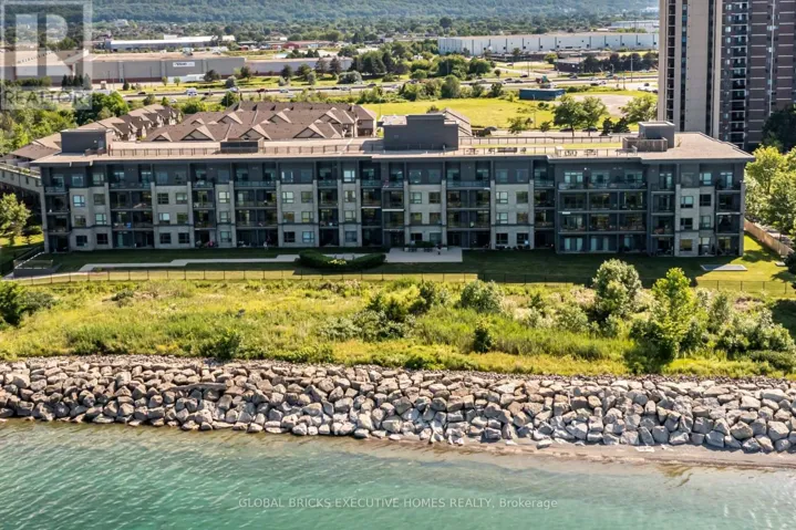 #106 - 35 SOUTHSHORE CRESCENT, Hamilton (Lakeshore), Ontario L8E0J2