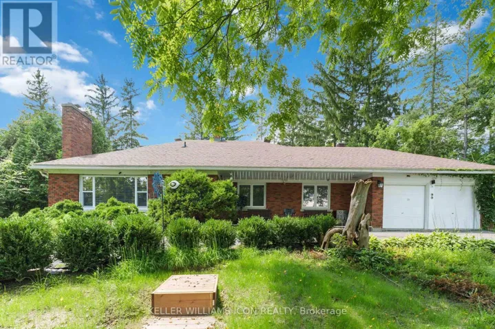 2770 PRINCE OF WALES DRIVE, Ottawa, Ontario K2C3H1