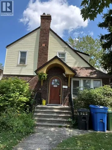 522 askin, Windsor, Ontario N9B2X4