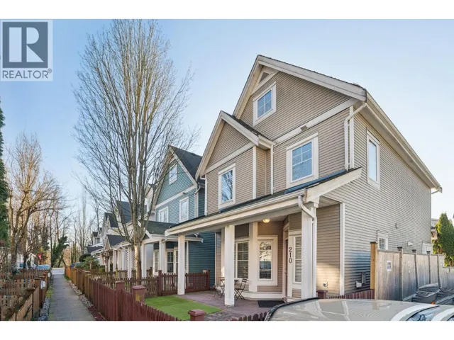 210 3000 RIVERBEND DRIVE, Coquitlam, British Columbia V3C6R1