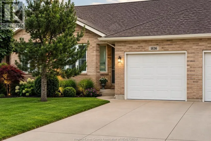 1836 Clover, Windsor, Ontario N8P1W5