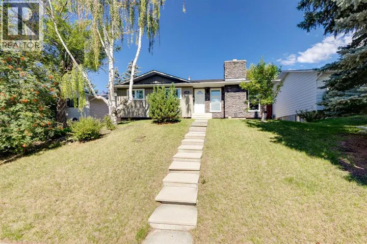 1307 56 Avenue NW, Calgary, Alberta T2K5M2