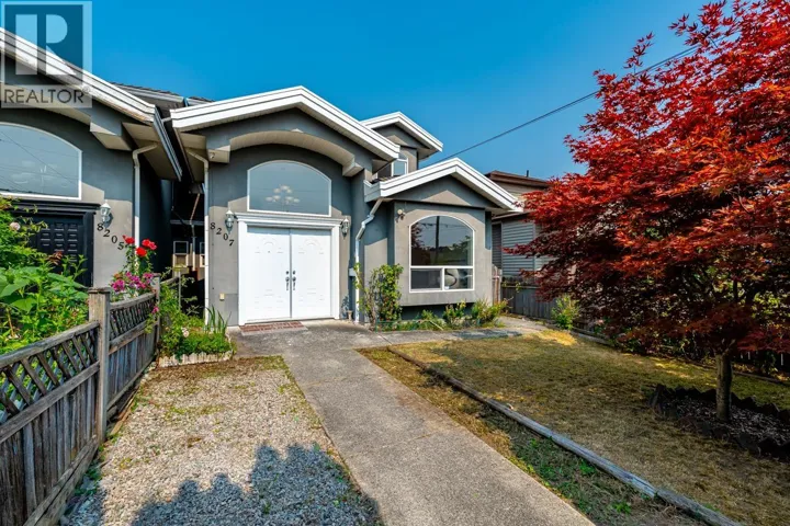 8207 15TH AVENUE, Burnaby, British Columbia V3N1X7