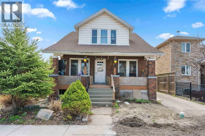 1839 ST . LUKE Unit# UPPER UNIT, Windsor, Ontario N8W3W8