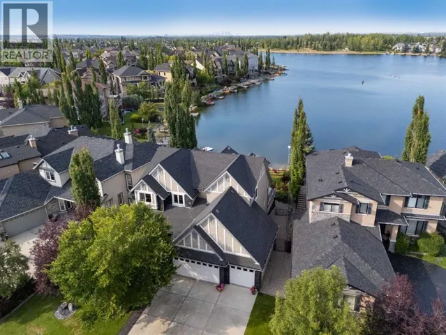 39 Chapala Terrace SE, Calgary, Alberta T2X3V8