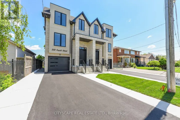 956 FOURTH STREET, Mississauga (Lakeview), Ontario L5E1J9