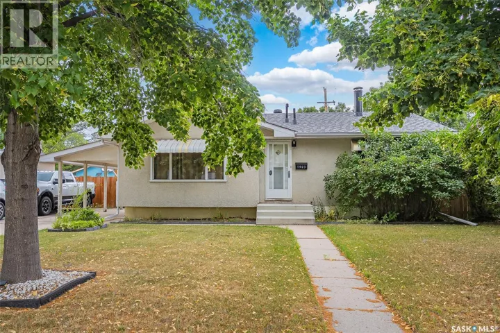 1903 Wilson CRESCENT, Saskatoon, Saskatchewan S7J2N8