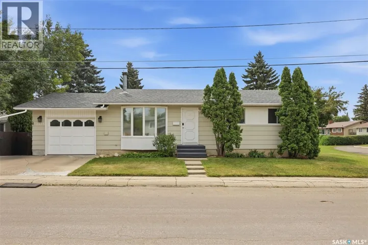 1535 Laura AVENUE, Saskatoon, Saskatchewan S7N2R8