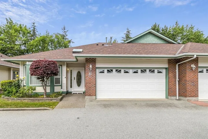 12 18939 65 AVENUE, Surrey, British Columbia V3S8Y2