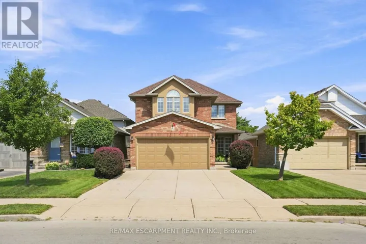 64 REDFERN AVENUE, Hamilton (Mountview), Ontario L9C7S4