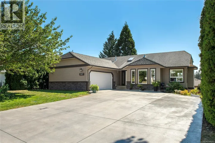 747 Steenbuck Dr, Campbell River, British Columbia V9W7J9