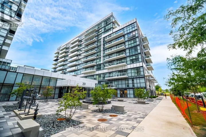 251 MANITOBA ST STREET, Toronto (Mimico), Ontario M8Y0C7