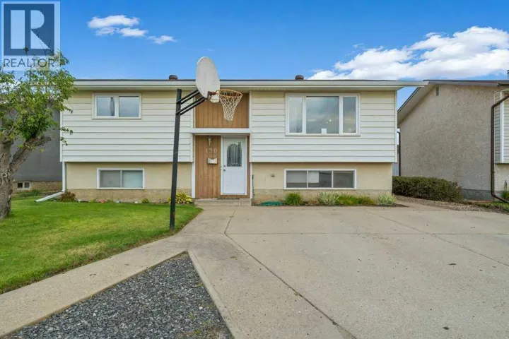 130 Hull Crescent NE, Medicine Hat, Alberta T1C1E1