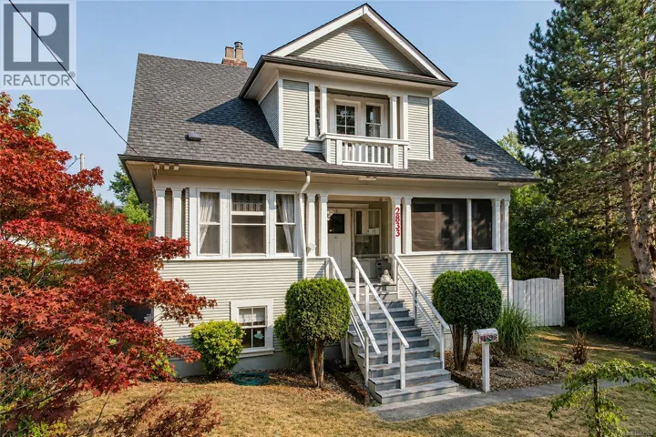 2833 Colquitz Ave, Saanich, British Columbia V9A2L9