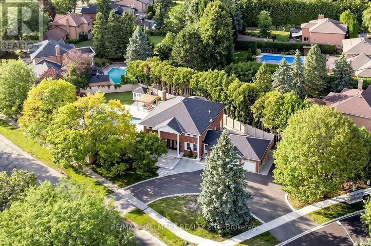 8 BEAUFORT HILLS ROAD, Richmond Hill (Oak Ridges), Ontario L4E2N5