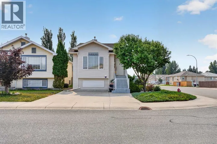 94 Heritage Lane W, Lethbridge, Alberta T1K7S4