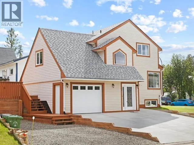 104 FINCH CRESCENT, Whitehorse, Yukon Y1A5X5