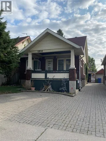 1532 DUFFERIN AVENUE, Windsor, Ontario N8X3K5
