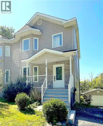 7 Kierra, Fredericton, New Brunswick E3A6S3