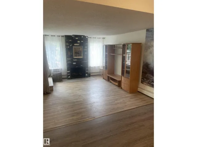 #208 9810 178 ST NW, Edmonton, Alberta T5T3H4