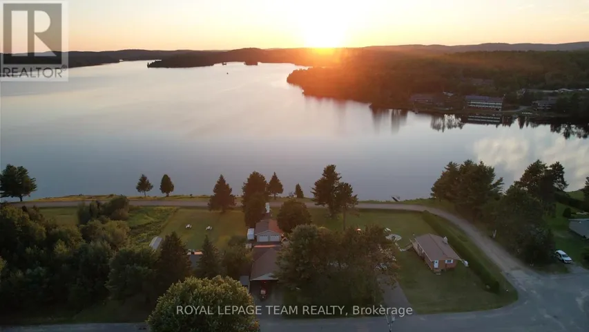 76 LAKE STREET, South Algonquin, Ontario K0J2M0