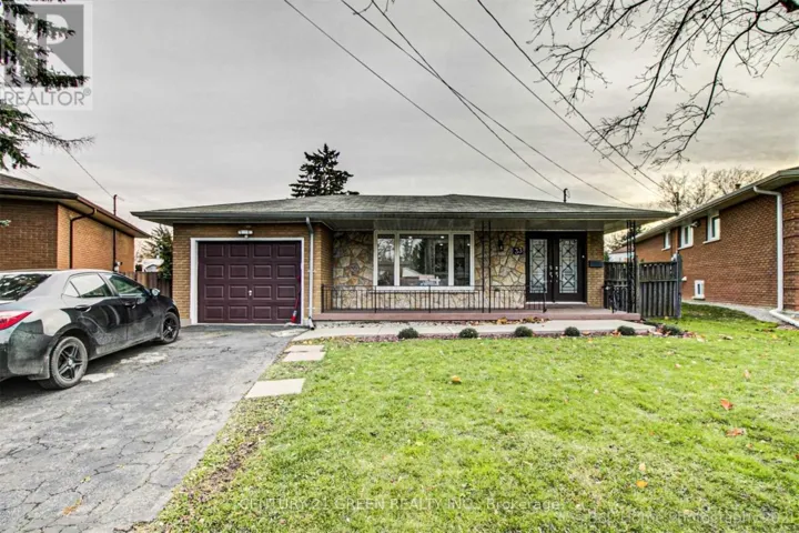 MAIN - 33 GARVEY CRESCENT, Hamilton (Corman), Ontario L8K3W9