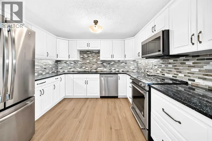 8 Hawkfield Crescent NW, Calgary, Alberta T3G1Z5