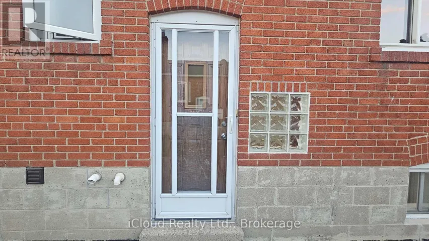 BASEMENT - 32 FREY CRESCENT, Toronto (Wexford-Maryvale), Ontario M1R2C6