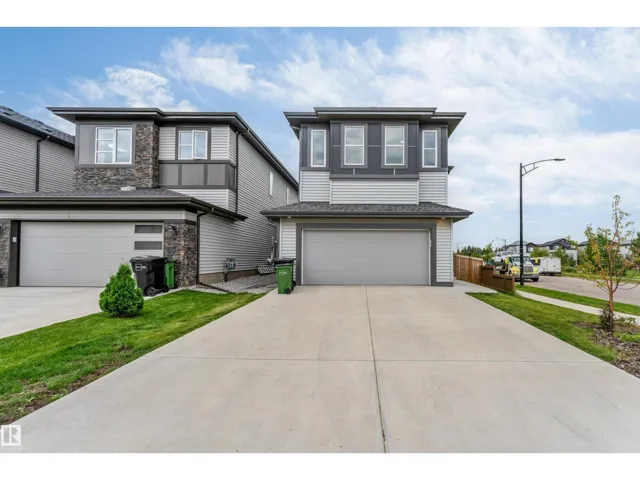 3404 CHECKNITA TC SW, Edmonton, Alberta T6W4H6