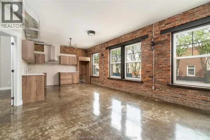 140 King STREET West Unit# 201, Chatham, Ontario N7M1E3