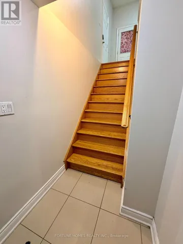 9 PADDINGTON ROAD, Brampton (Bram East), Ontario L6P2B3