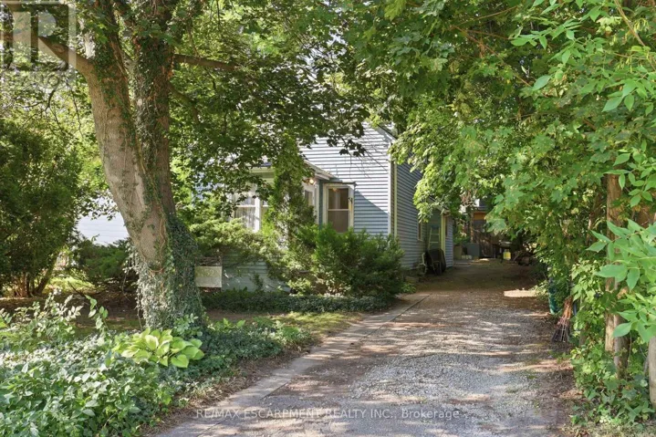 152 COMMERCIAL STREET, Milton (OM Old Milton), Ontario L9T2J2