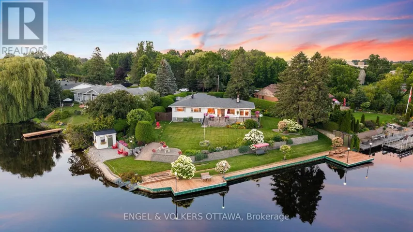 5046 MOWATVIEW COURT, Ottawa, Ontario K4M1B2