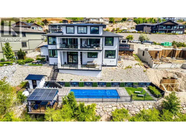 8792 Cortland Place, Coldstream, British Columbia V1B4B8
