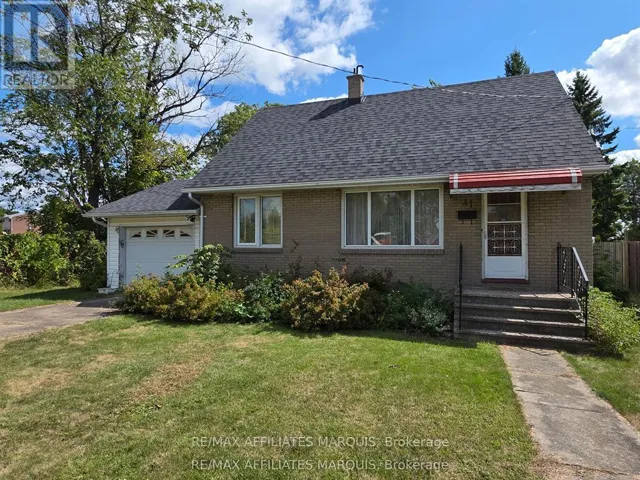 41 ELGIN STREET W, Smiths Falls, Ontario K7A3C5