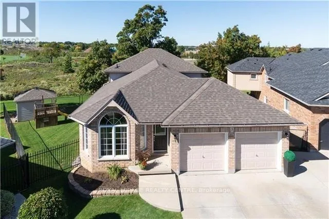 3 VINEBERG DRIVE, Hamilton (Allison), Ontario L9B2P6