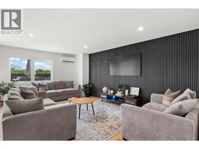 1915 Pacific Court Unit# 504, Kelowna, British Columbia V1Y8B3