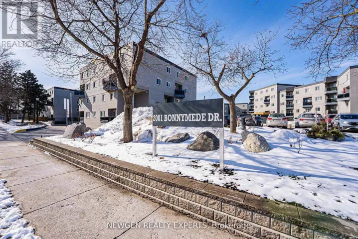 88 - 2001 BONNYMEDE DRIVE, Mississauga (Clarkson), Ontario L5J4H8