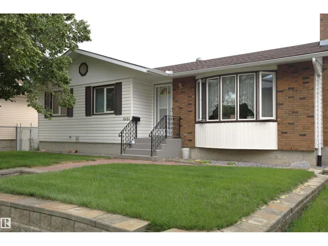 10424 152 ST NW, Edmonton, Alberta T5P1Y6