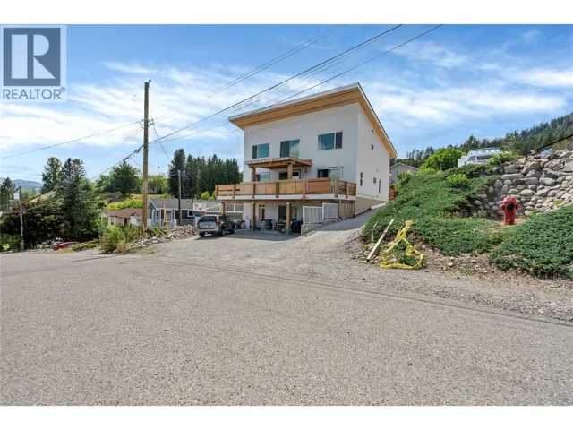6074 Jackson Crescent Lot# 4, Peachland, British Columbia V0H1X4