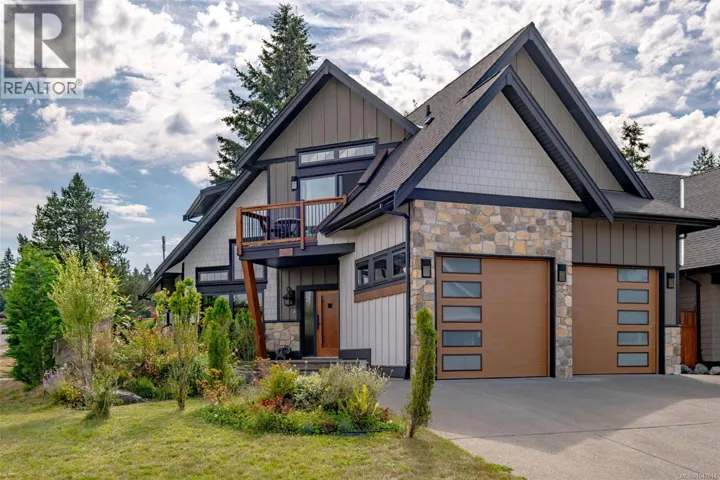 492 Cottage Dr, Qualicum Beach, British Columbia V9K2T3