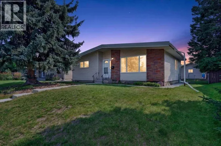 5048 Vanstone Crescent NW, Calgary, Alberta T3A0V9