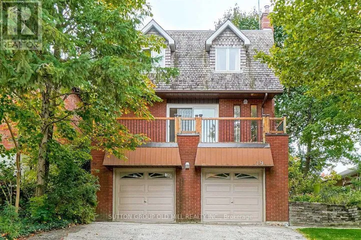 19 CARDELL AVENUE, Toronto (Humberlea-Pelmo Park), Ontario M9N1S4