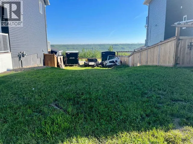 772 Athabasca Avenue, Fort McMurray, Alberta T9J1H7