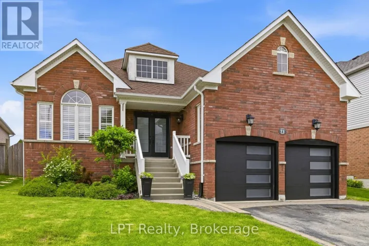 111 LUNNEY CRESCENT, Clarington (Bowmanville), Ontario L1C5N9