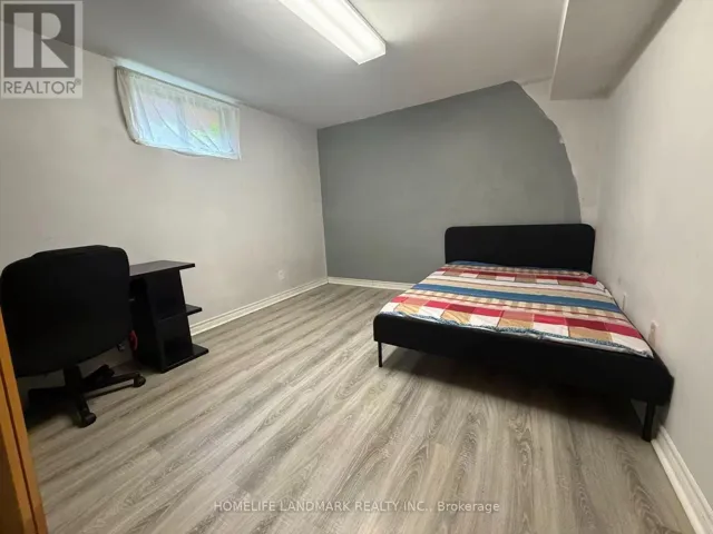 45 WEST PARK AVENUE, Hamilton (Ainslie Wood), Ontario L8S3M4