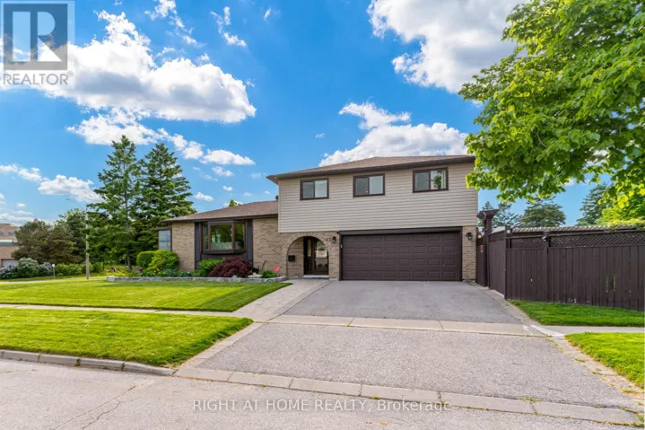 51 LEWIN CRESCENT, Ajax (South East), Ontario L1S3A2
