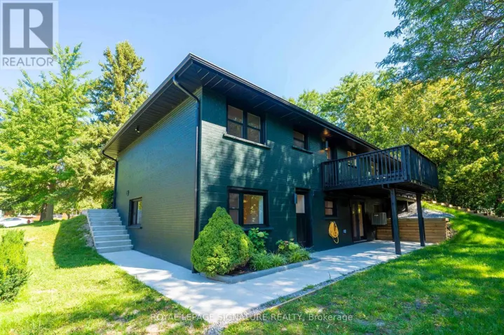 2 - 986 SRIGLEY STREET, Newmarket (Gorham-College Manor), Ontario L3Y1Y3